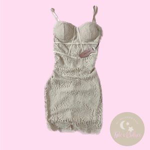 Old Pink Lace Sweetheart Cut Dress S (COMPLETELY NEW)